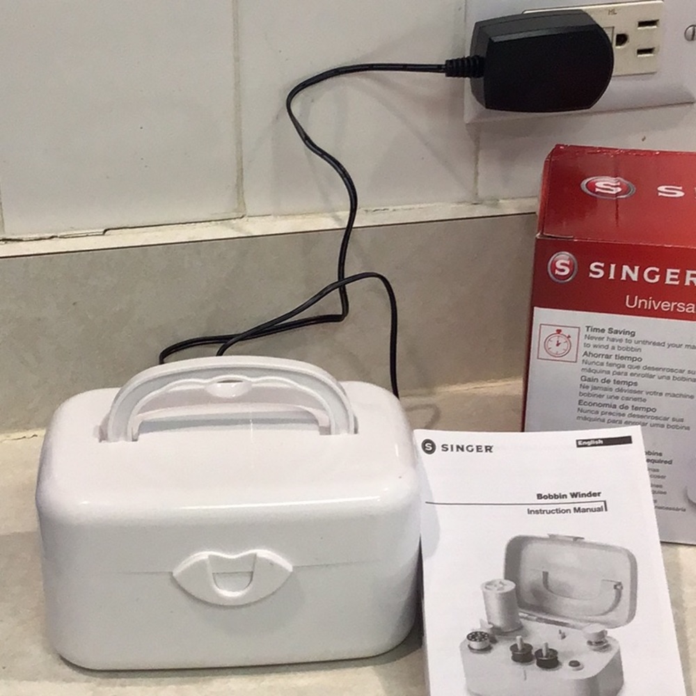Singer Universal Bobbin Winder New In Box Sewing - Picture 7 of 10